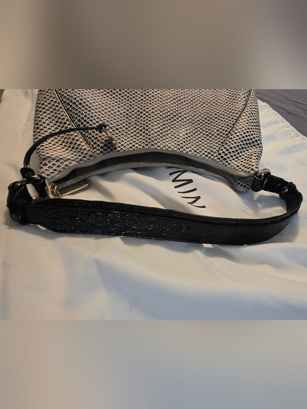 EUC Brahmin Amira Black Tala purse - Picture 7 of 9